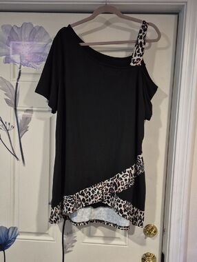 Women’s Black Leopard Trim One-Shoulder Top